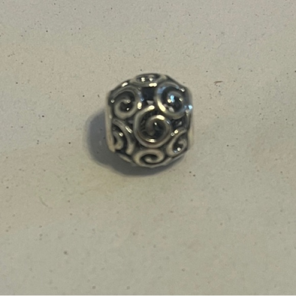 Pandora charm ❤️